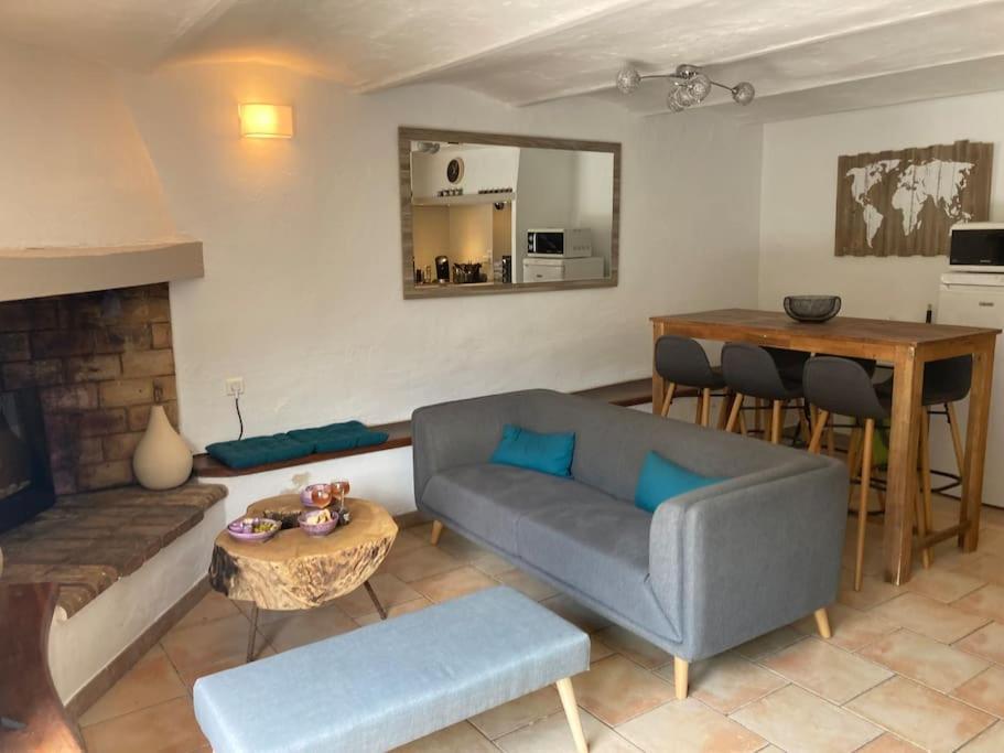 Petite Maison En Provence Plaisians 外观 照片